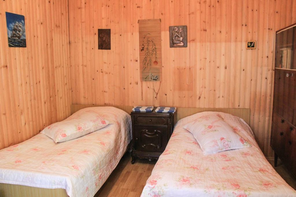 Dodo Japaridze Guesthouse Mestia Szoba fotó